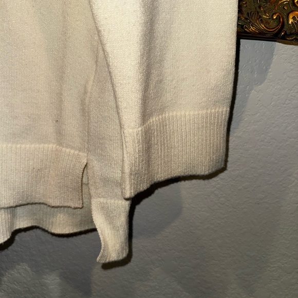 Anthropologie Cream Turtleneck Oversized Cozy Sweater with Buttons Size Large - Picture 4 of 8